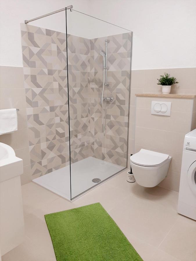 Apartman Tara&Iva Върсар Екстериор снимка