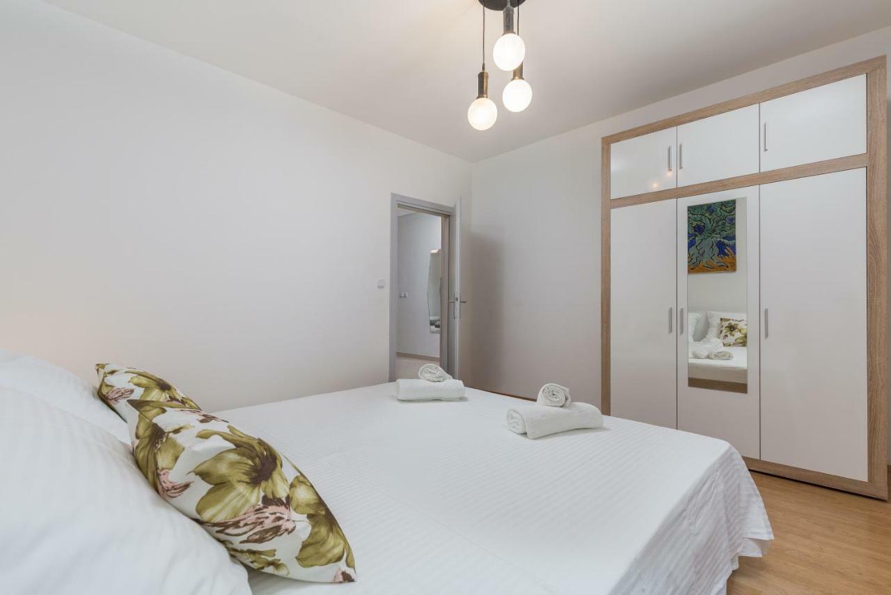 Apartman Tara&Iva Върсар Екстериор снимка