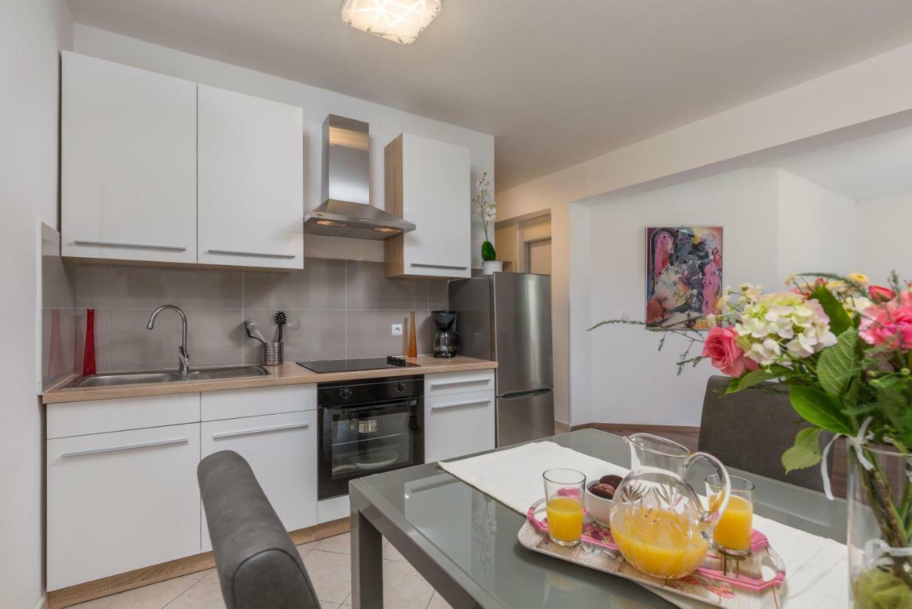 Apartman Tara&Iva Върсар Екстериор снимка